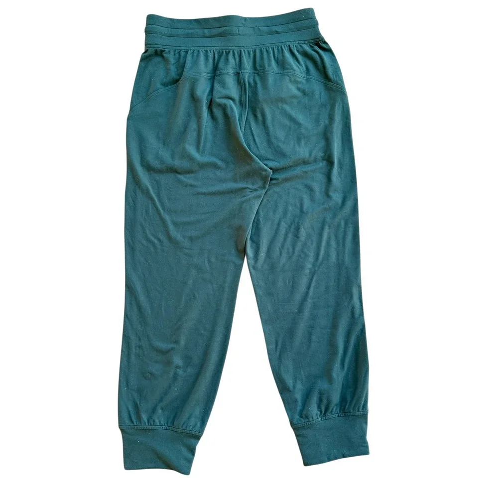 Lululemon‎ Women's Jogger Pants High Rise Cropped High Rise Size 6 W6BPVS